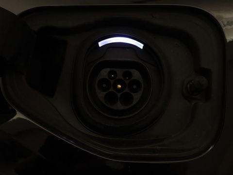 Volvo XC40 1.5 T4 Recharge Incription Expression | Leder | Trekhaak | Camera | Carplay | Keyless | Full LED | Parkeerhulp | Cruise control | Climate control