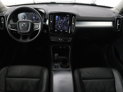 Volvo XC40 1.5 T4 Recharge Incription Expression | Leder | Trekhaak | Camera | Carplay | Keyless | Full LED | Parkeerhulp | Cruise control | Climate control