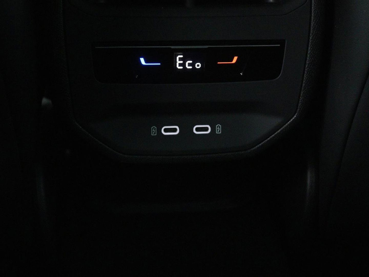 CUPRA Leon 1.4 e-Hybrid | Stoel & stuurverwarming | Camera | Adaptive cruise | Carplay | Navigatie | Sfeerverlichting | Keyless | Sportstoelen | Full LED | PHEV