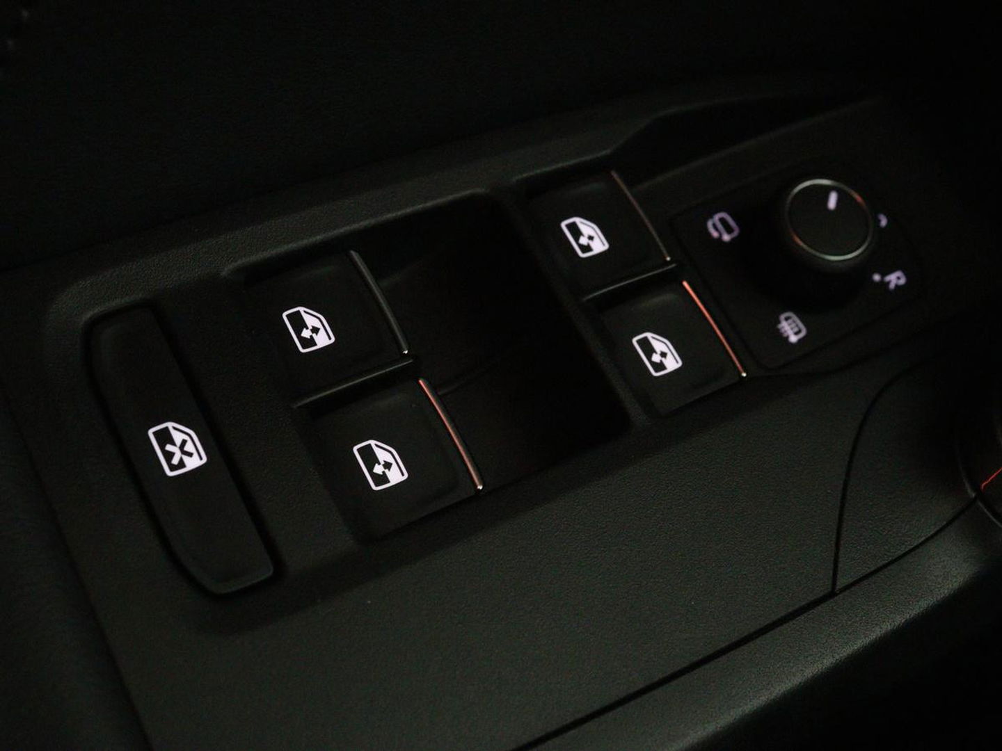 CUPRA Leon 1.4 e-Hybrid | Stoel & stuurverwarming | Camera | Adaptive cruise | Carplay | Navigatie | Sfeerverlichting | Keyless | Sportstoelen | Full LED | PHEV
