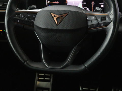 CUPRA Leon 1.4 e-Hybrid | Stoel & stuurverwarming | Camera | Adaptive cruise | Carplay | Navigatie | Sfeerverlichting | Keyless | Sportstoelen | Full LED | PHEV