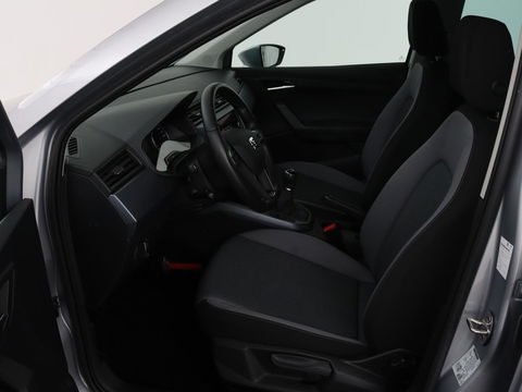 SEAT Arona 1.0 TSI Style Intens | 110pk | Adaptive cruise | Camera | Carplay | Climate control | Keyless | Park Assist | DAB | Bluetooth