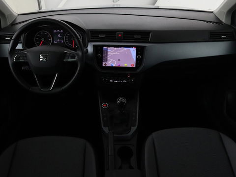 SEAT Arona 1.0 TSI Style Intens | 110pk | Adaptive cruise | Camera | Carplay | Climate control | Keyless | Park Assist | DAB | Bluetooth