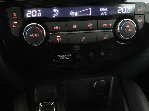 Nissan QASHQAI 1.6 Tekna | 163pk | Panoramadak | Leder | Stoelverwarming | 360 camera | Trekhaak | Navigatie | Full LED | Keyless | Park Assist | Climate control