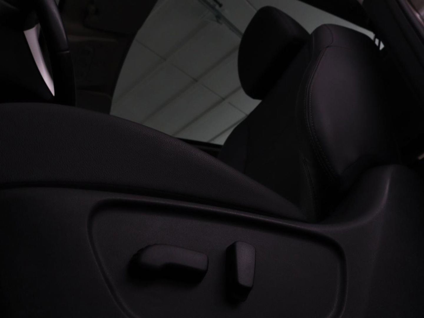 Nissan QASHQAI 1.6 Tekna | 163pk | Panoramadak | Leder | Stoelverwarming | 360 camera | Trekhaak | Navigatie | Full LED | Keyless | Park Assist | Climate control