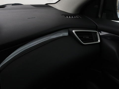 Nissan QASHQAI 1.6 Tekna | 163pk | Panoramadak | Leder | Stoelverwarming | 360 camera | Trekhaak | Navigatie | Full LED | Keyless | Park Assist | Climate control