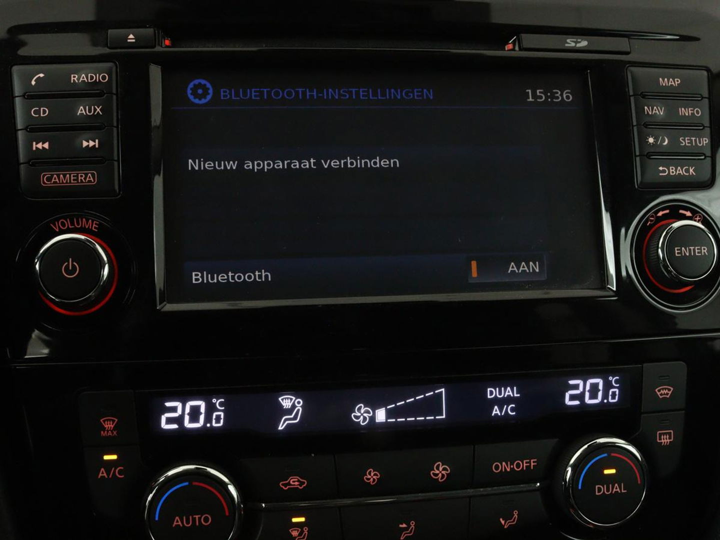 Nissan QASHQAI 1.6 Tekna | 163pk | Panoramadak | Leder | Stoelverwarming | 360 camera | Trekhaak | Navigatie | Full LED | Keyless | Park Assist | Climate control