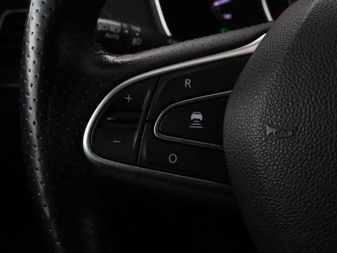 Renault Talisman 1.6 TCe Initiale Paris | Leder | Stoelventilatie | Head-Up | Carplay | Massage | Adaptive cruise | Navigatie | Full LED | Stoel & stuurverwarming | Camera