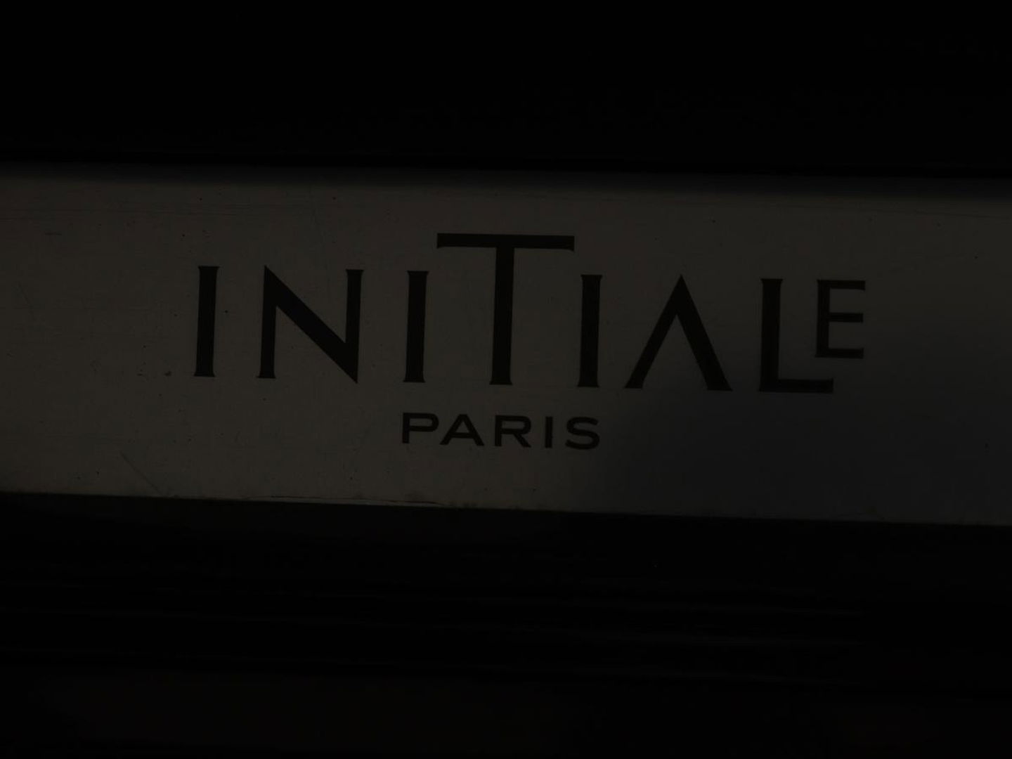 Renault Talisman 1.6 TCe Initiale Paris | Leder | Stoelventilatie | Head-Up | Carplay | Massage | Adaptive cruise | Navigatie | Full LED | Stoel & stuurverwarming | Camera