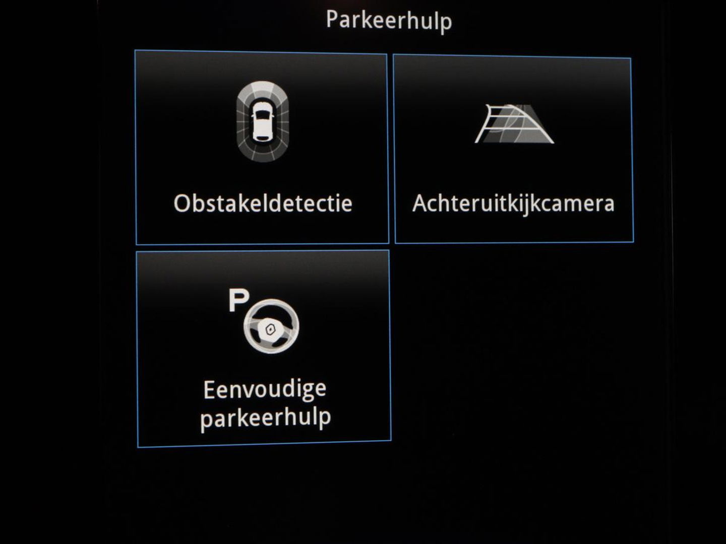 Renault Talisman 1.6 TCe Initiale Paris | Leder | Stoelventilatie | Head-Up | Carplay | Massage | Adaptive cruise | Navigatie | Full LED | Stoel & stuurverwarming | Camera