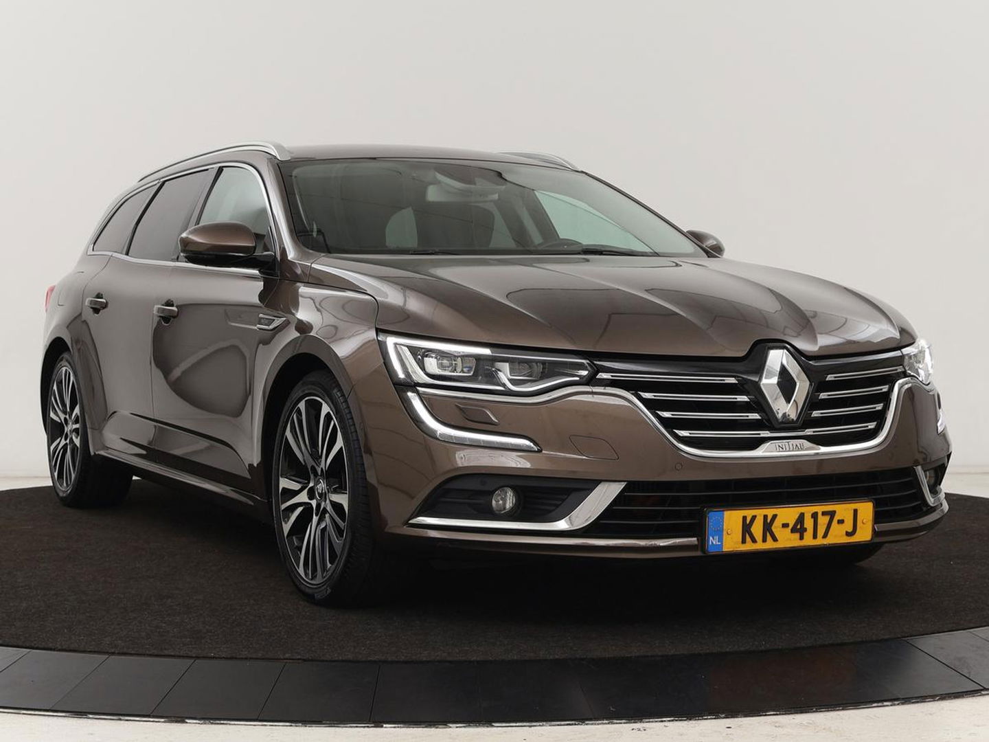 Renault Talisman 1.6 TCe Initiale Paris | Leder | Stoelventilatie | Head-Up | Carplay | Massage | Adaptive cruise | Navigatie | Full LED | Stoel & stuurverwarming | Camera
