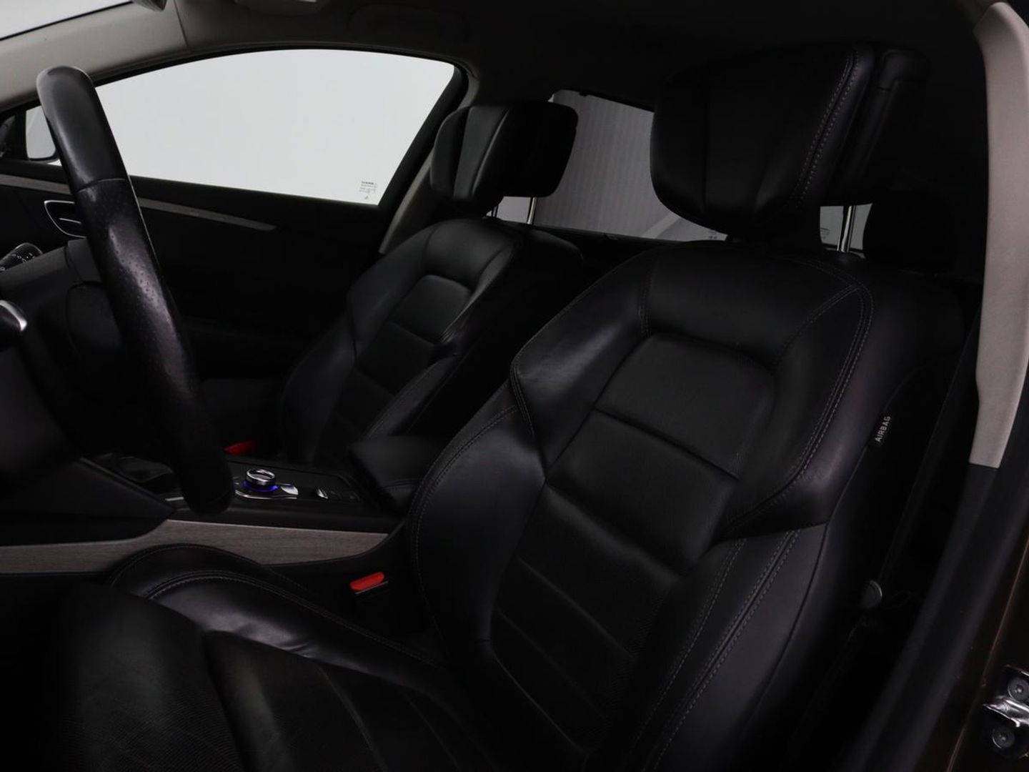 Renault Talisman 1.6 TCe Initiale Paris | Leder | Stoelventilatie | Head-Up | Carplay | Massage | Adaptive cruise | Navigatie | Full LED | Stoel & stuurverwarming | Camera