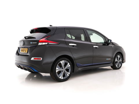 Nissan Leaf Tekna 40 kWh (INCL-BTW) Aut. *LEATHER-FABRIC | FULL-LED | BOSE-SURROUND | ADAPTIVE-CRUISE | TOP-VIEW | KEYLESS | NAVI-FULLMAP | BLINDSPOT | DAB+ | PDC | HEATED-COMFORT-SEATS | TOWBAR | DIGI-COCKPIT | 17"A