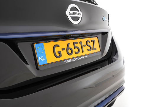 Nissan Leaf Tekna 40 kWh (INCL-BTW) Aut. *LEATHER-FABRIC | FULL-LED | BOSE-SURROUND | ADAPTIVE-CRUISE | TOP-VIEW | KEYLESS | NAVI-FULLMAP | BLINDSPOT | DAB+ | PDC | HEATED-COMFORT-SEATS | TOWBAR | DIGI-COCKPIT | 17"A