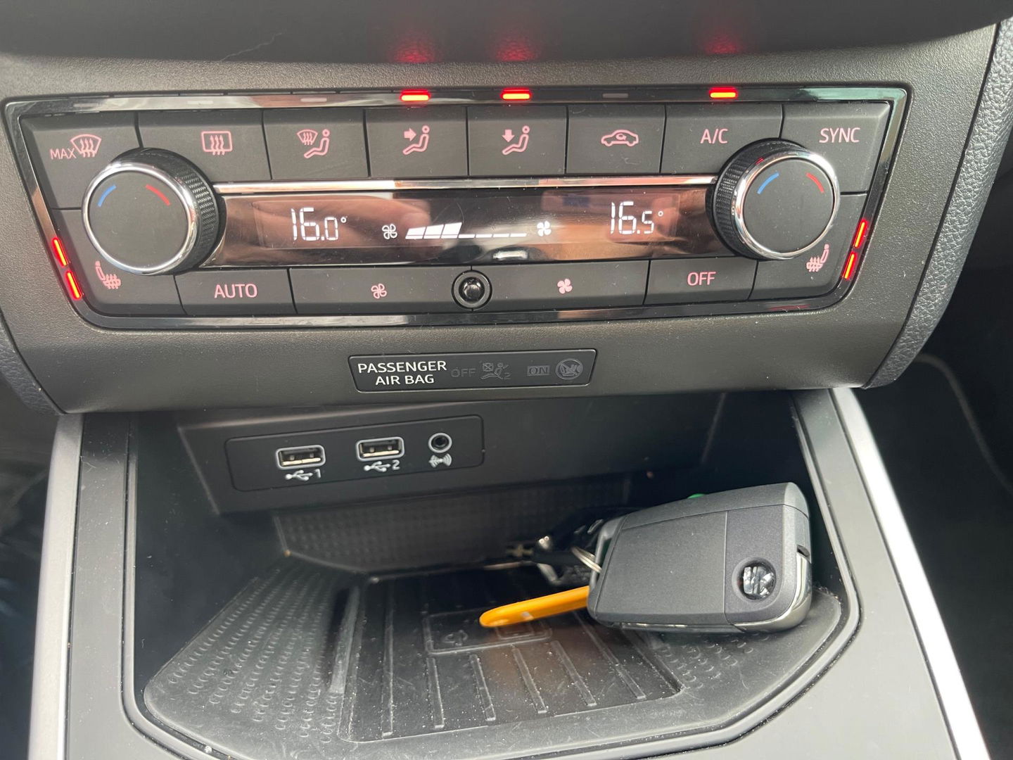 SEAT Arona 1.0 TSI FR AUTOMAAT LED-XENON NAVI-VIRTUAL CAMERA PDC