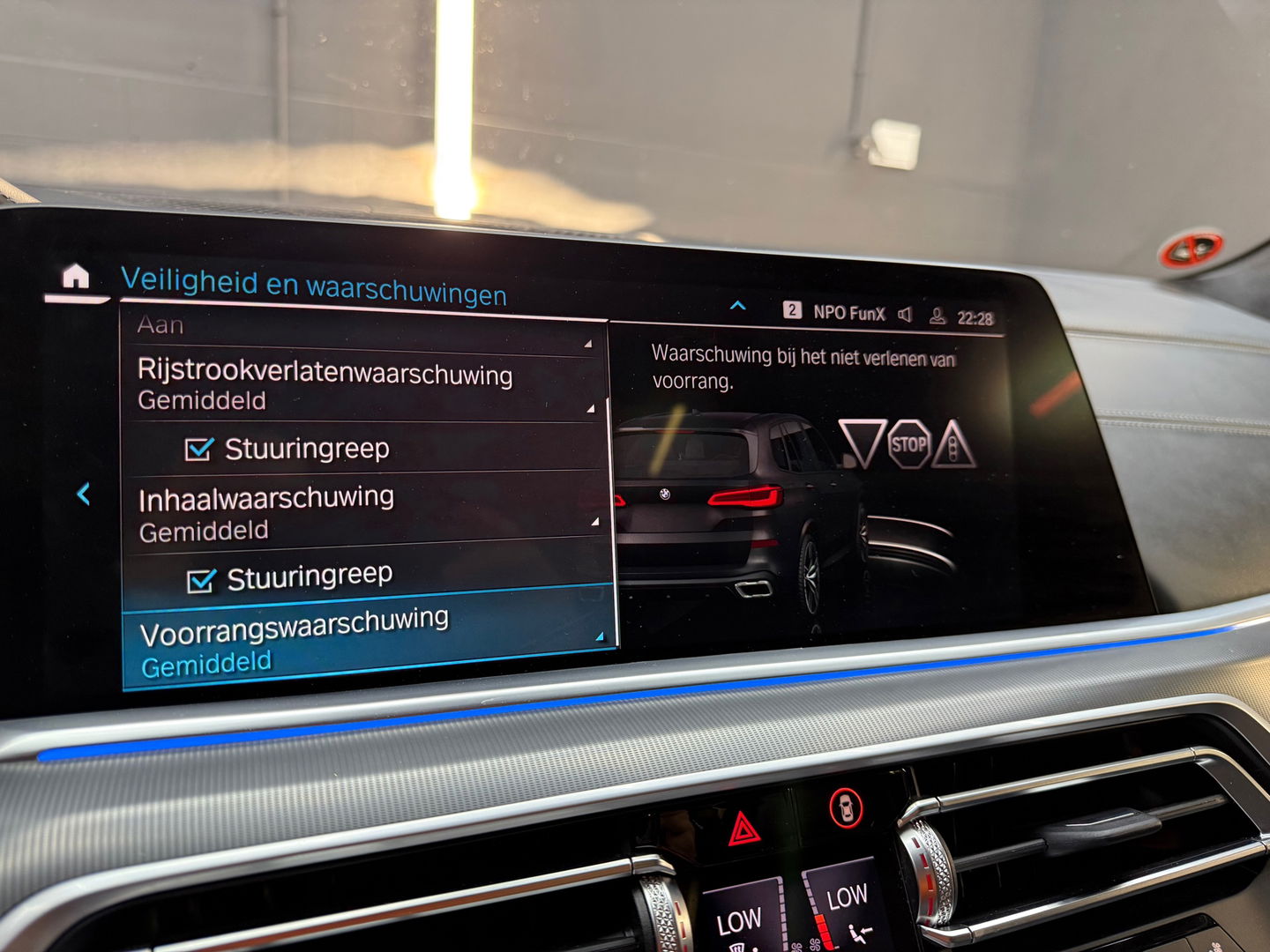 BMW X5 XDrive45e M Sport Pano|Laser|HuD|Skylounge|HuD|Massage