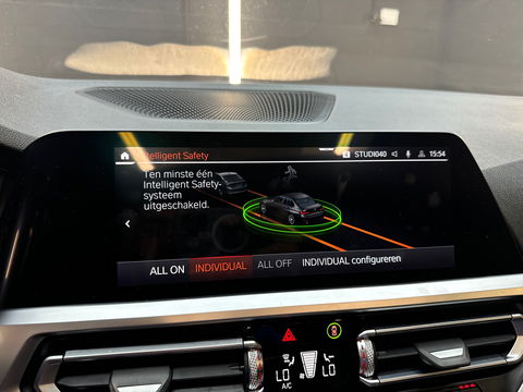 BMW 3-serie 330e High Executive M Sport Pano|Maxton|Sfeer