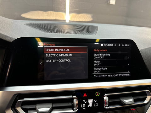 BMW 3-serie 330e High Executive M Sport Pano|Maxton|Sfeer