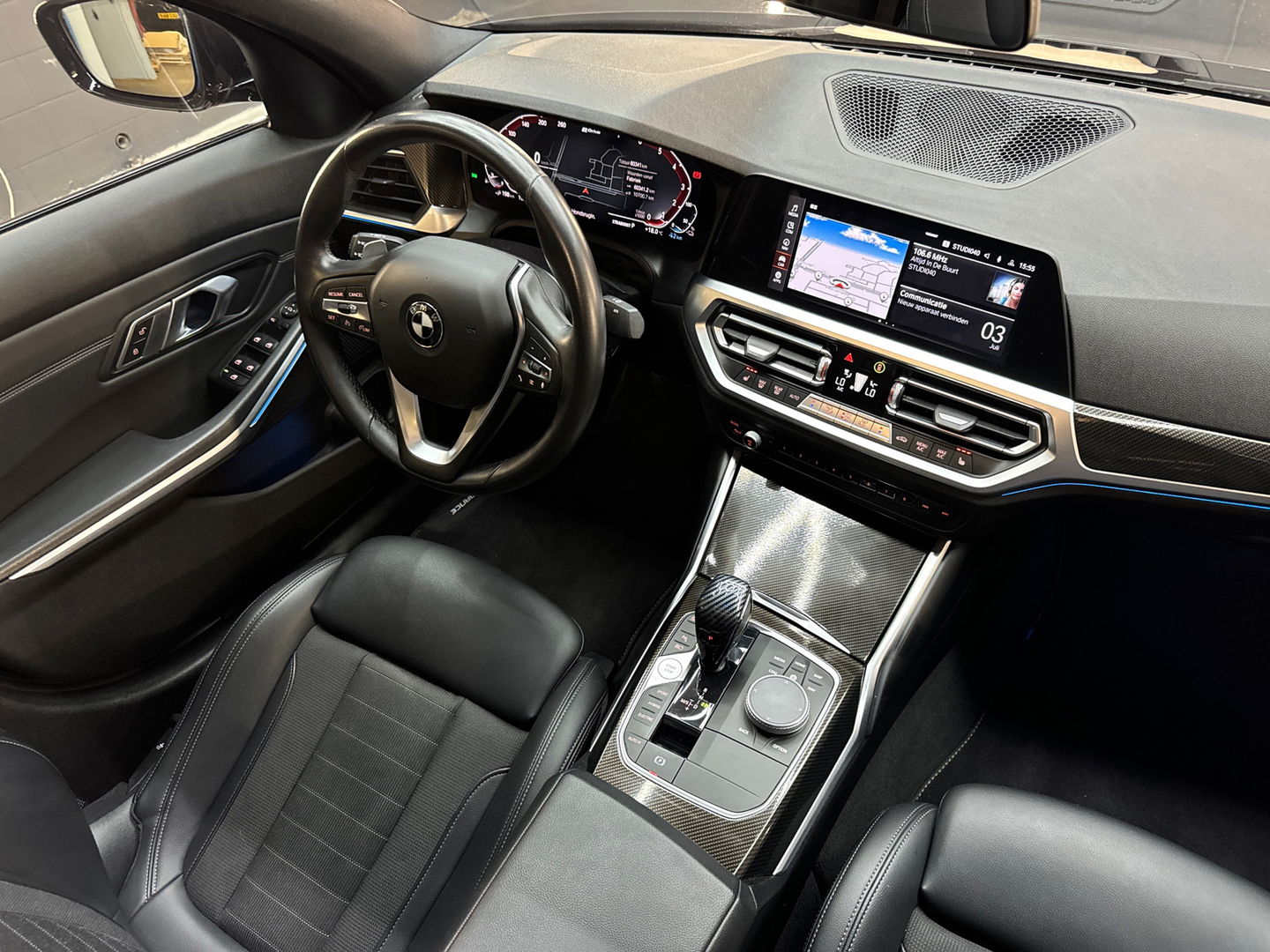 BMW 3-serie 330e High Executive M Sport Pano|Maxton|Sfeer