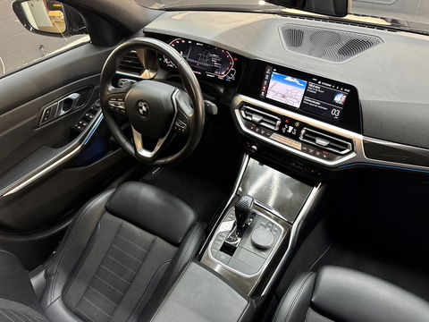 BMW 3-serie 330e High Executive M Sport Pano|Maxton|Sfeer