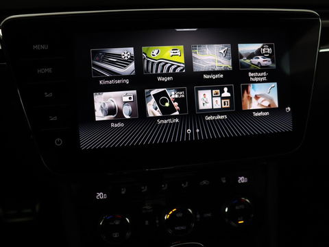 Škoda Superb 1.4 TSI iV Laurin & Klement | Panoramadak | Stoelventilatie | Leder | 360 camera | Trekhaak | Massage | Adaptive cruise | Canton Sound | Virtual Cockpit | Carplay | 19'' lichtmetalen velgen | PHEV