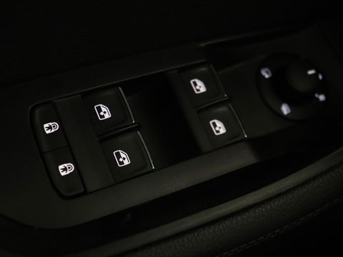 Škoda Superb 1.4 TSI iV Laurin & Klement | Panoramadak | Stoelventilatie | Leder | 360 camera | Trekhaak | Massage | Adaptive cruise | Canton Sound | Virtual Cockpit | Carplay | 19'' lichtmetalen velgen | PHEV