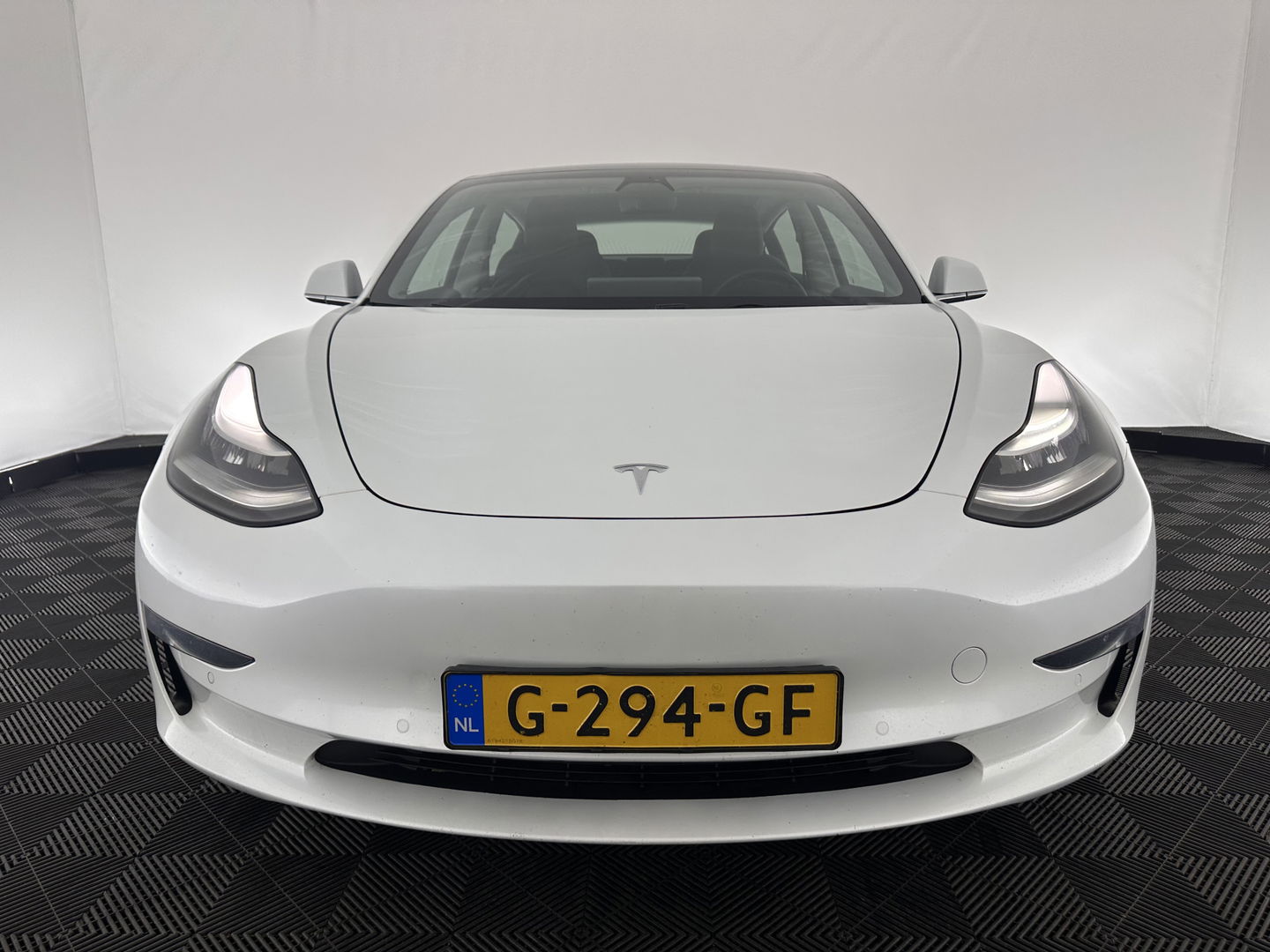 Tesla Model 3 Long Range AWD 75 kWh [ 3-Fase ] Aut. *PANO | AUTO-PILOT | LUXURY-LEATHER | KEYLESS | FULL-LED | MEMORY-PACK | SURROUND-VIEW | DAB | CARPLAY | DIGI-COCKPIT | LANE-ASSIST | COMFORT-SEATS | 18"ALU*