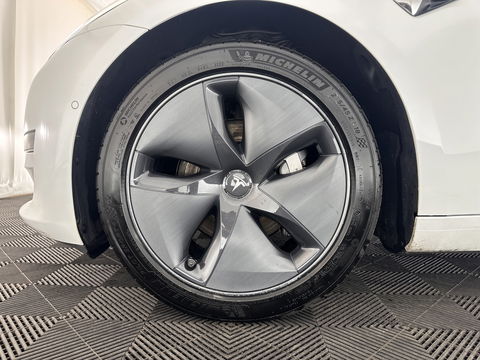 Tesla Model 3 Long Range AWD 75 kWh [ 3-Fase ] Aut. *PANO | AUTO-PILOT | LUXURY-LEATHER | KEYLESS | FULL-LED | MEMORY-PACK | SURROUND-VIEW | DAB | CARPLAY | DIGI-COCKPIT | LANE-ASSIST | COMFORT-SEATS | 18"ALU*