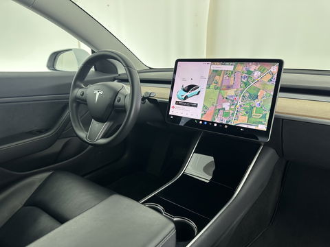 Tesla Model 3 Long Range AWD 75 kWh [ 3-Fase ] Aut. *PANO | AUTO-PILOT | LUXURY-LEATHER | KEYLESS | FULL-LED | MEMORY-PACK | SURROUND-VIEW | DAB | CARPLAY | DIGI-COCKPIT | LANE-ASSIST | COMFORT-SEATS | 18"ALU*