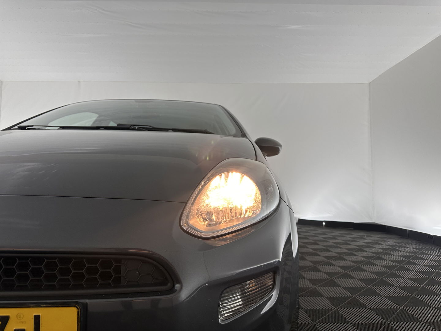 Fiat Punto Evo 1.3 M-Jet Lounge *ECC | SPORT-SEATS | PDC | CRUISE | 16''ALU*