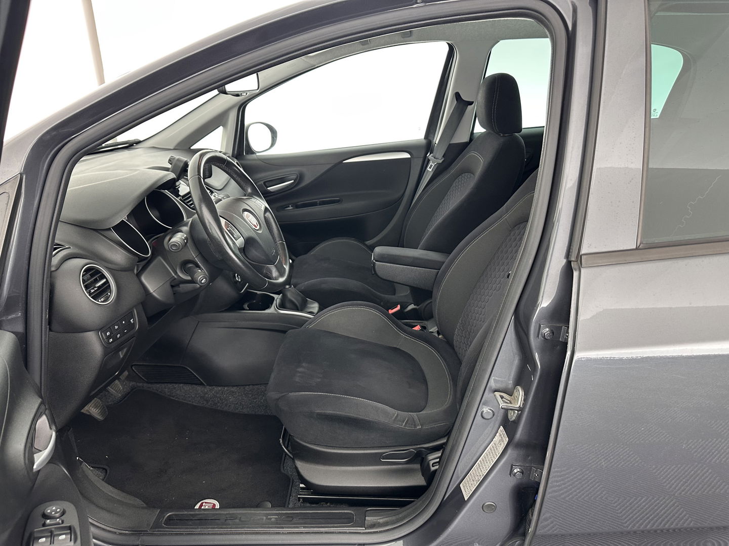 Fiat Punto Evo 1.3 M-Jet Lounge *ECC | SPORT-SEATS | PDC | CRUISE | 16''ALU*