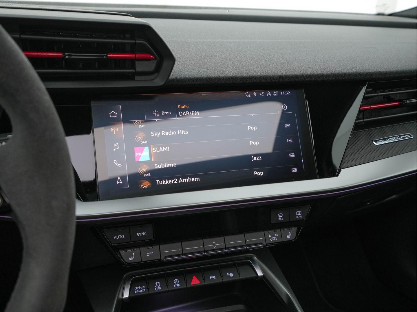 Audi RS3 Sportback 2.5 TFSI Quattro Aut. *PANO | BANG/OLUFSEN-AUDIO | HEAD-UP | MATRIX-LED | ADAPTIVE-CRUISE | BLIND-SPOT | MEMORY-PACK | KEYLESS | HEATED-SPORTSEATS | DAB | SHIFT-PADDLES | CAMERA | DIGI-COCKPIT | AMBIENT-LIGHT