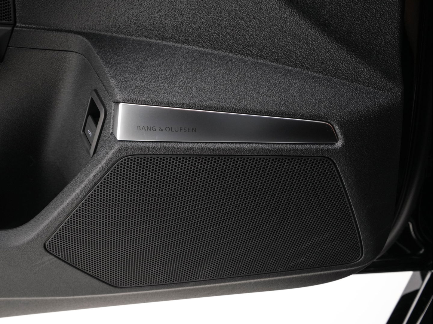 Audi RS3 Sportback 2.5 TFSI Quattro Aut. *PANO | BANG/OLUFSEN-AUDIO | HEAD-UP | MATRIX-LED | ADAPTIVE-CRUISE | BLIND-SPOT | MEMORY-PACK | KEYLESS | HEATED-SPORTSEATS | DAB | SHIFT-PADDLES | CAMERA | DIGI-COCKPIT | AMBIENT-LIGHT