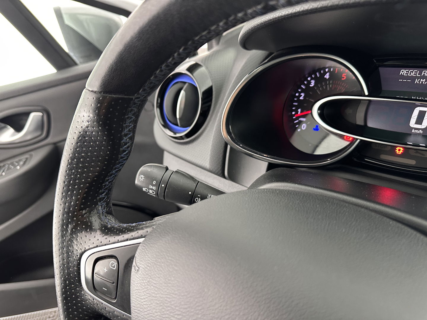 Renault Clio 1.5 dCi GT-Line Ecoleader Intens *FULL-LED | SPORT-SEATS | MICROFIBRE |  NAVI-FULLMAP | BASS-REFLEX-SOUND | KEYLESS | ECC | PDC | CRUISE | DAB | 16''ALU*