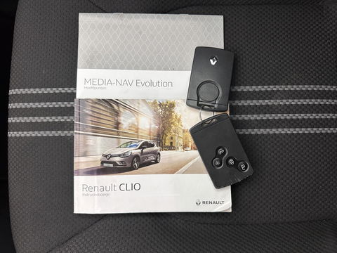 Renault Clio 1.5 dCi GT-Line Ecoleader Intens *FULL-LED | SPORT-SEATS | MICROFIBRE |  NAVI-FULLMAP | BASS-REFLEX-SOUND | KEYLESS | ECC | PDC | CRUISE | DAB | 16''ALU*