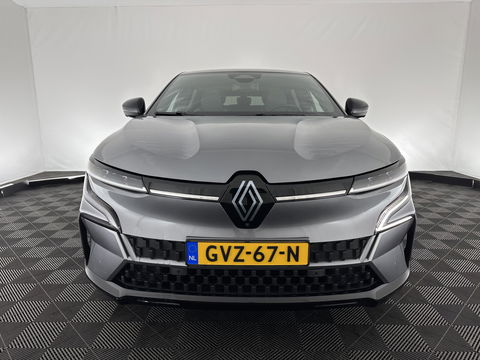 Renault Mégane E-Tech EV60 Optimum Charge Techno [ 3-Fase ] *HEAT-PUMP | F1/2LEATHER | FULL-LED | ADAPTIVE-CRUISE | BLIND-SPOT | TOP-VIEW | KEYLESS | SPORT-SEATS | DAB+ |  NAVI-FULLMAP | DIGI-COCKPIT | 20''ALU | TOWBAR*