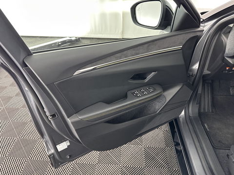 Renault Mégane E-Tech EV60 Optimum Charge Techno [ 3-Fase ] *HEAT-PUMP | F1/2LEATHER | FULL-LED | ADAPTIVE-CRUISE | BLIND-SPOT | TOP-VIEW | KEYLESS | SPORT-SEATS | DAB+ |  NAVI-FULLMAP | DIGI-COCKPIT | 20''ALU | TOWBAR*