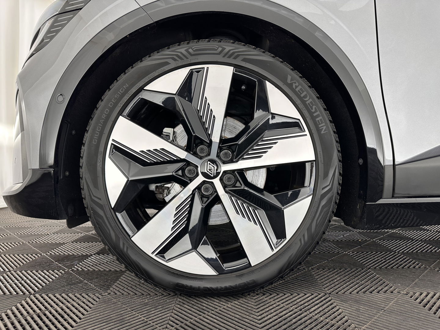 Renault Mégane E-Tech EV60 Optimum Charge Techno [ 3-Fase ] *HEAT-PUMP | F1/2LEATHER | FULL-LED | ADAPTIVE-CRUISE | BLIND-SPOT | TOP-VIEW | KEYLESS | SPORT-SEATS | DAB+ |  NAVI-FULLMAP | DIGI-COCKPIT | 20''ALU | TOWBAR*