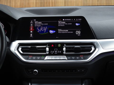 BMW 3 Serie Touring 320d xD. High Ex. Ed / M-sport / 2020 / LED