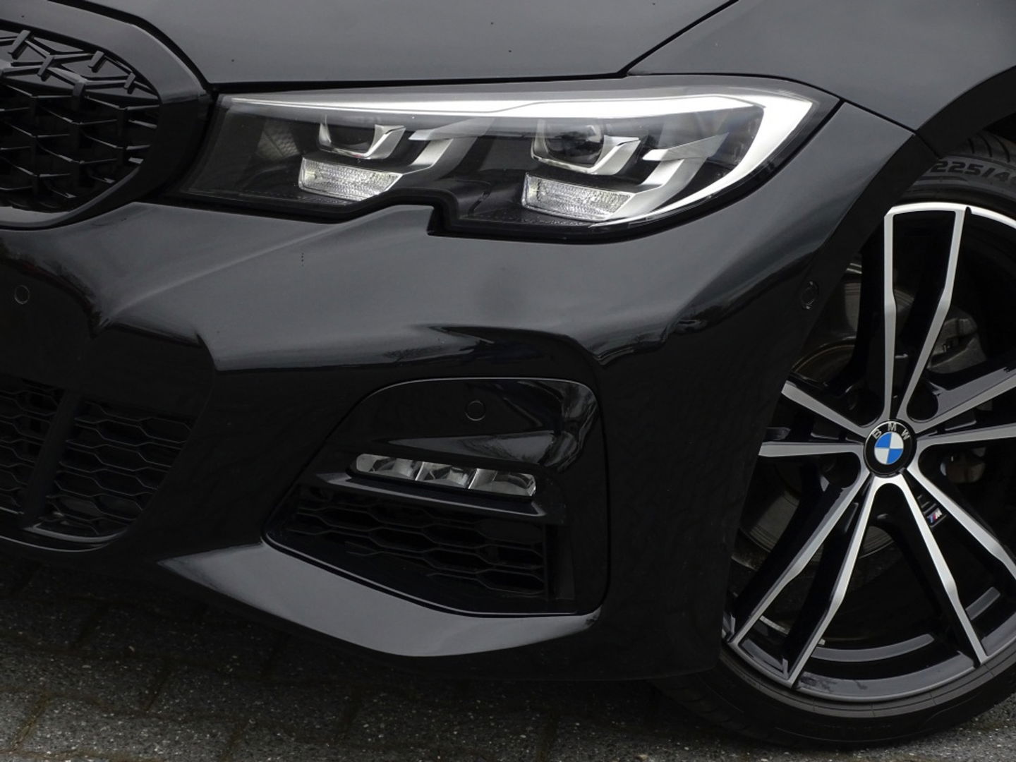 BMW 3 Serie Touring 320d xD. High Ex. Ed / M-sport / 2020 / LED
