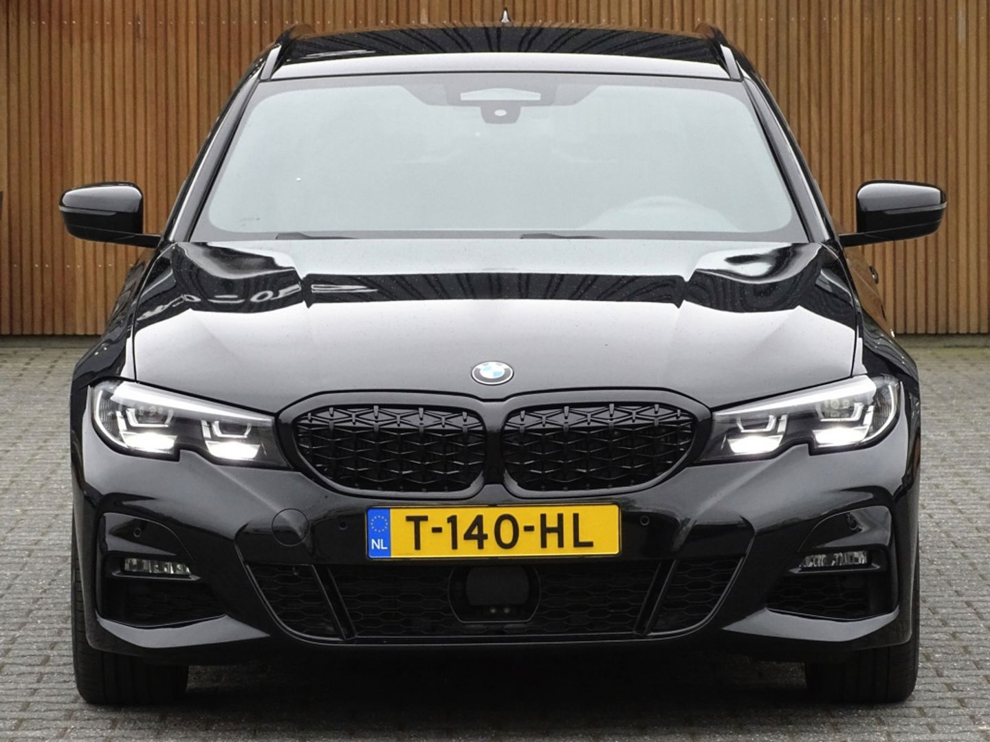 BMW 3 Serie Touring 320d xD. High Ex. Ed / M-sport / 2020 / LED