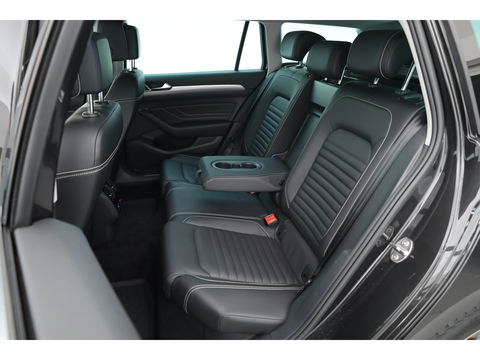 Volkswagen Passat Variant 1.4 TSI PHEV GTE Business | Navi | Adapt. Cruise | Elek. trekhaak |
