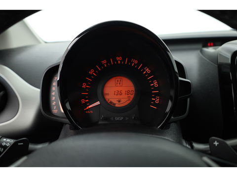 Citroën C1 1.0 VTi Shine | Camera | All Seasons | Airco | Bluetooth