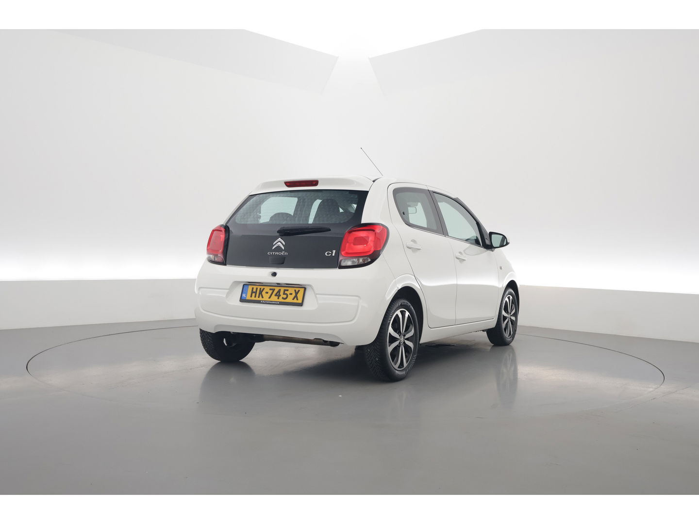 Citroën C1 1.0 VTi Shine | Camera | All Seasons | Airco | Bluetooth