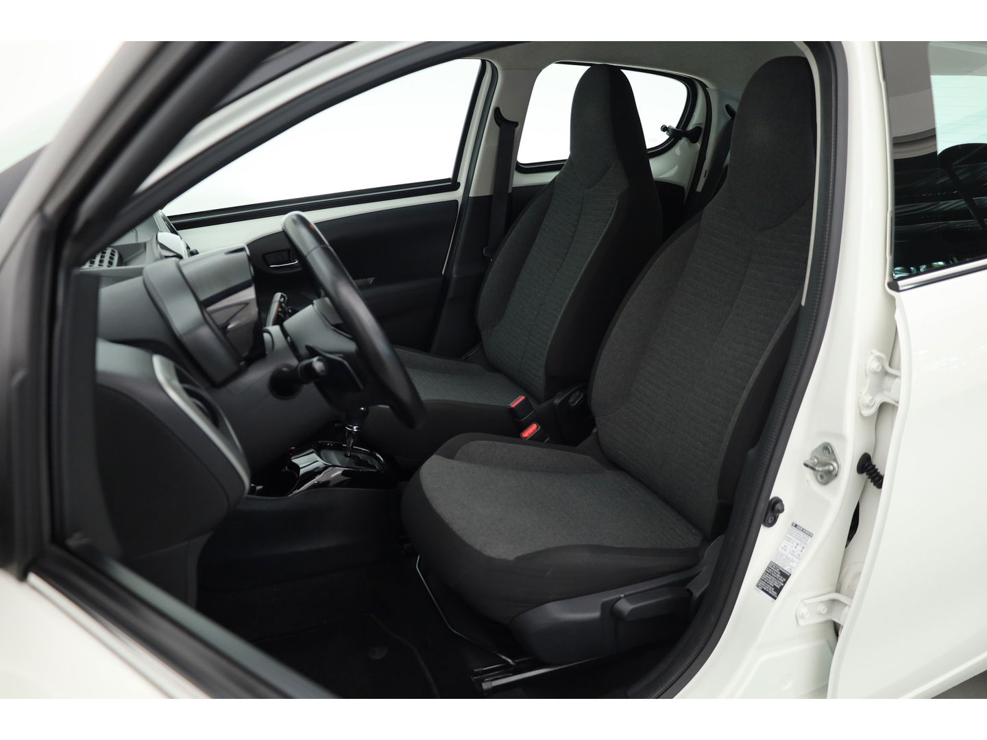 Citroën C1 1.0 VTi Shine | Camera | All Seasons | Airco | Bluetooth