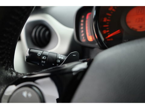 Citroën C1 1.0 VTi Shine | Camera | All Seasons | Airco | Bluetooth