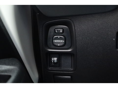Citroën C1 1.0 VTi Shine | Camera | All Seasons | Airco | Bluetooth