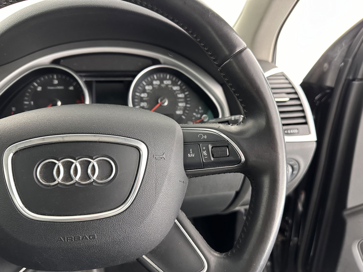Audi Q7 3.0 TDI quattro 5+2 MOTOR-DEFECT *RHD* *AUT | LEATHER-ALCANTARA | NAVI-FULLMAP | COMFORT-SEATS | HEATED-SEATS | ECC | PDC | CRUISE | 19''ALU*