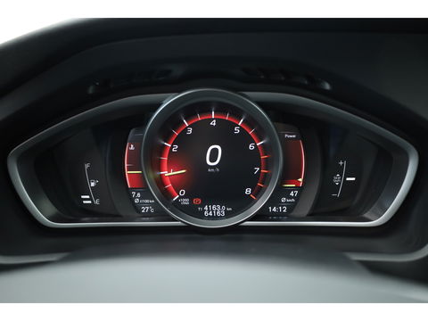 Volvo V40 2.0 T2 R-Design | Navi | Cruise | Camera | Stoelverw. | PDC A | 17''  | Clima