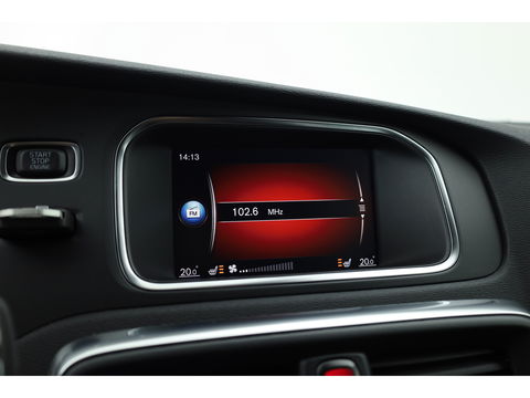 Volvo V40 2.0 T2 R-Design | Navi | Cruise | Camera | Stoelverw. | PDC A | 17''  | Clima